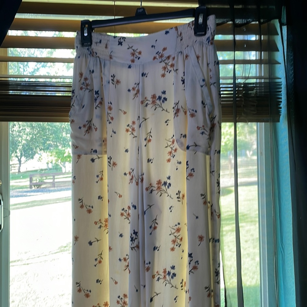 American Eagle floral pants